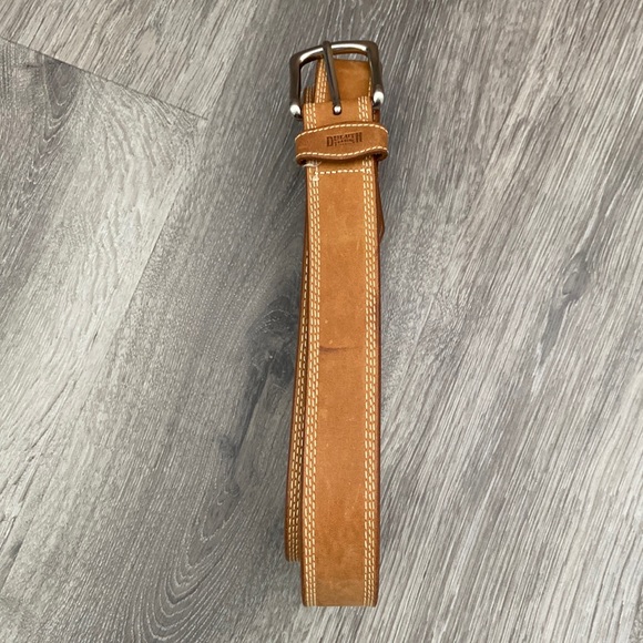 Duluth Trading Company “It gets better with age” Leather Belt size 50 - Picture 1 of 4